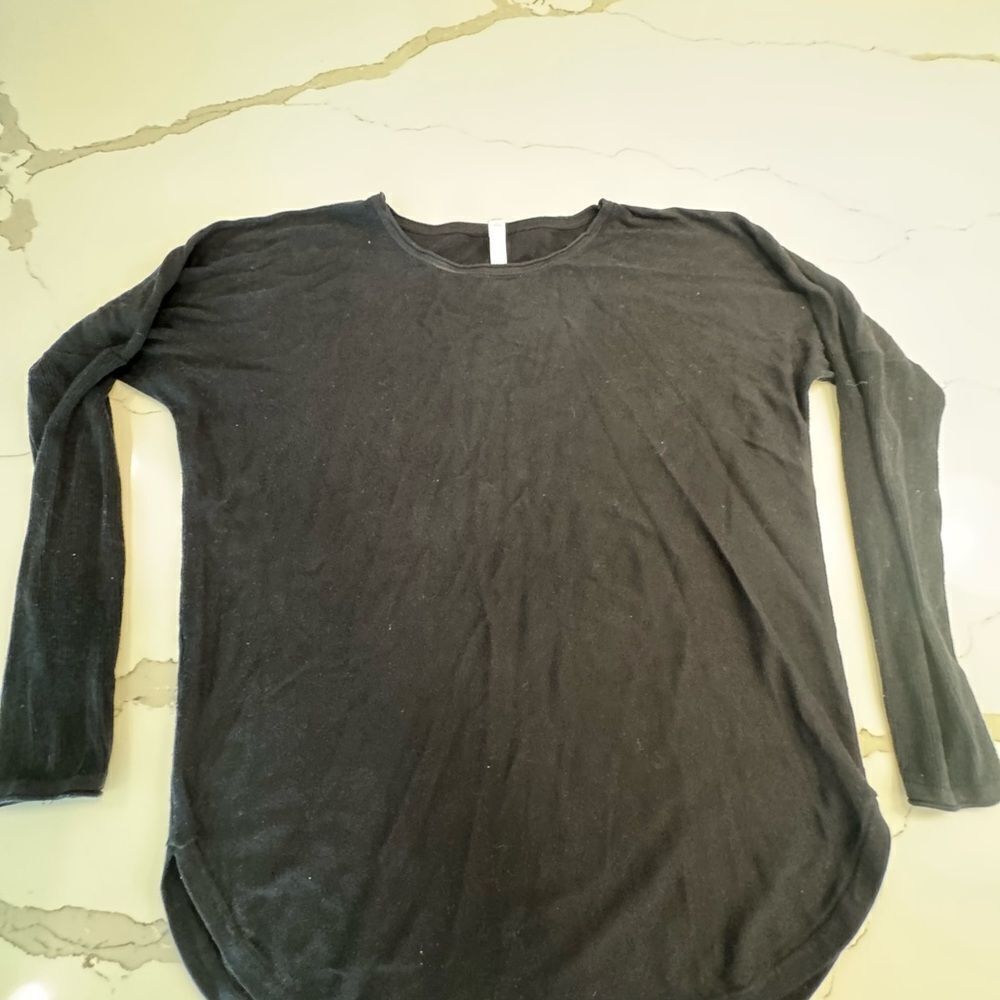 Lululemon Black Long Sleeve sweater Top